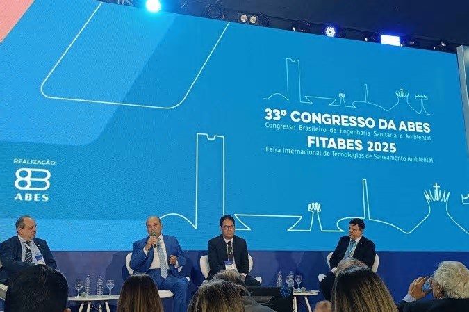 Congresso em Brasília debate soluções e desafios do saneamento básico
