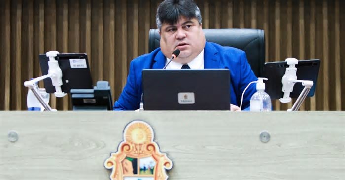 Presidente da CMM já firmou mais de R$ 8 milhões sem licitação em 2025