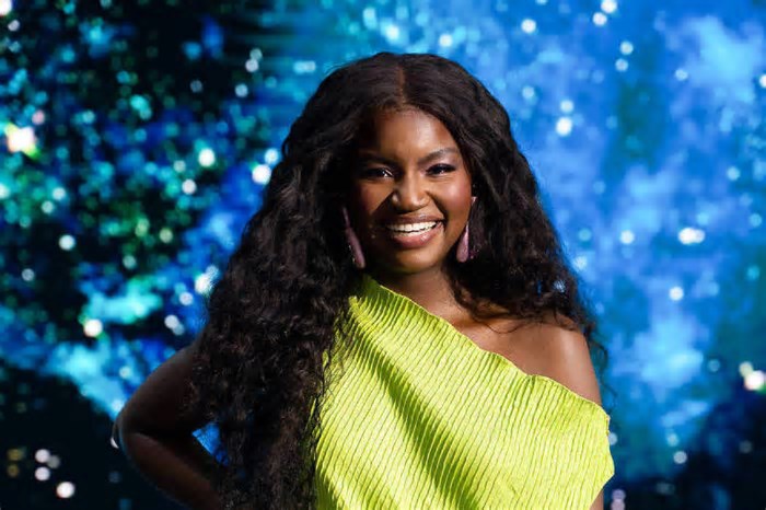 Kenya Sade celebra presença de negros na TV e revela sonho: 'Ter um programa de auditório'