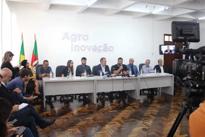 GRIPE AVIÁRIA: RS suspende eventos com aves por precaução contra doença