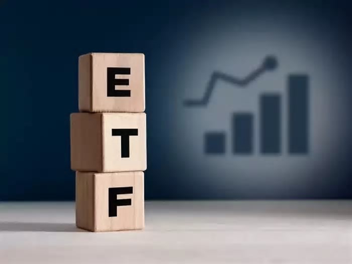 Como montar uma carteira eficiente e completa com 3 ETFs, segundo a Nu Asset