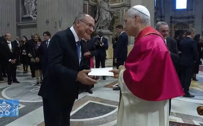 Papa no Brasil? Alckmin convida Leão XIV para visitar Belém
