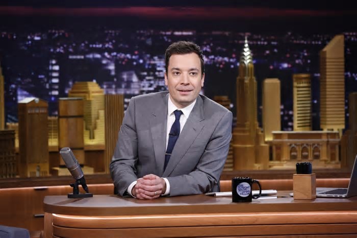 Veja por que o astro Jimmy Fallon foi desafiado a apostar R$ 1 milhão no sucesso de um ‘carro voador’