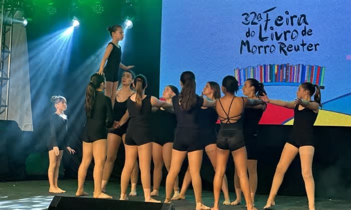 Muita cultura no palco e na praça, em Morro Reuter