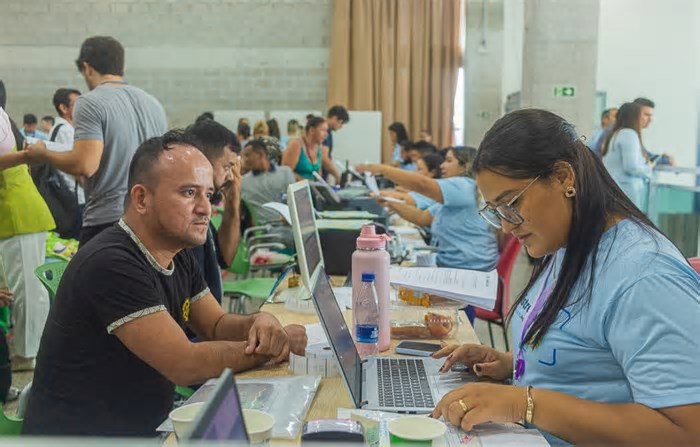 Emissão de carteira de identidade em Manaus terá último dia só para retornos