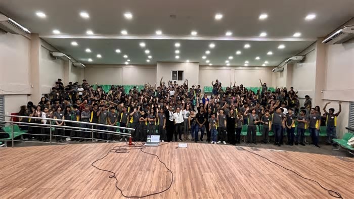 Fundação Rede Amazônica promove palestras sobre educação ambiental para 400 estudantes em Manaus