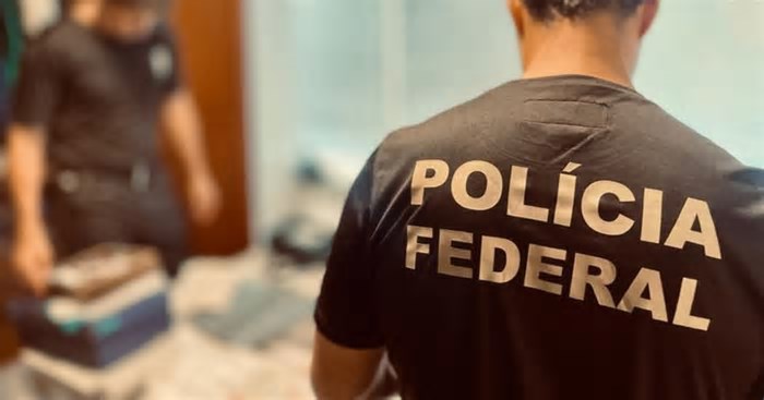 PF faz busca em endereço de suspeito de vender obras de arte retidas desde 2023