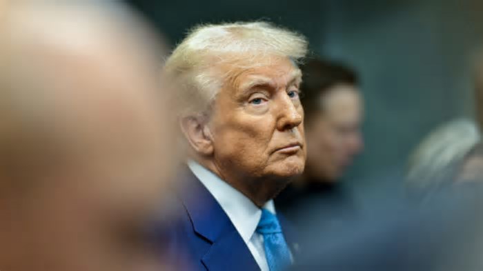 Trump volta a pedir fim da isenção fiscal a Harvard