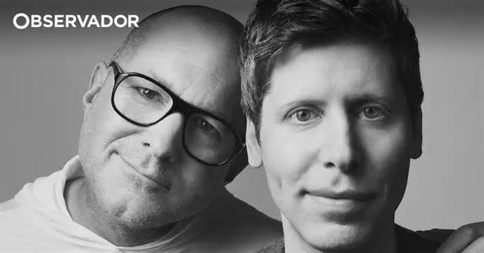 OpenAI compra startup de Jony Ive, ex-designer da Apple que criou o iPhone, por 5,6 mil milhões de euros