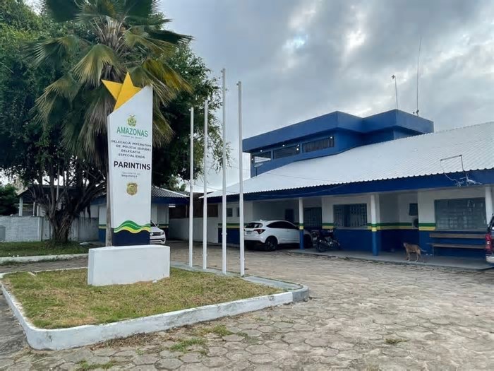 Mulher é presa na festa da Alvorada por furto de celular no AM