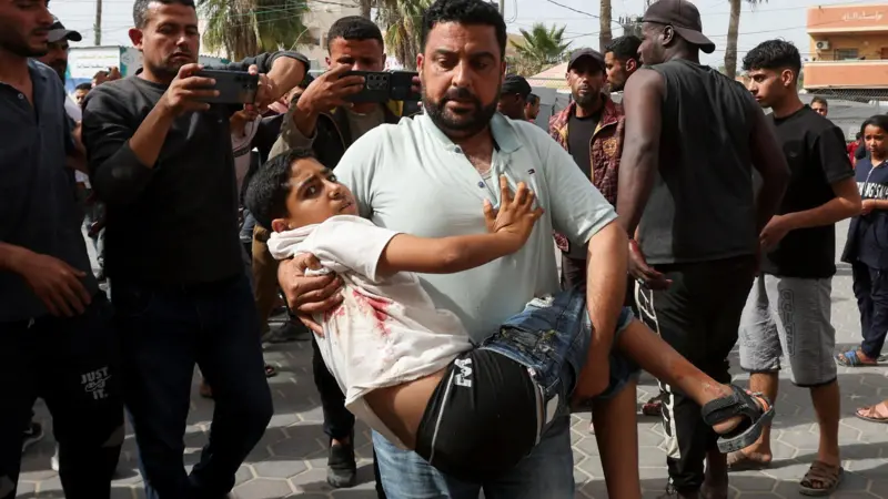 Após nova megaofensiva de Israel em Gaza, Hamas propõe libertar mais reféns