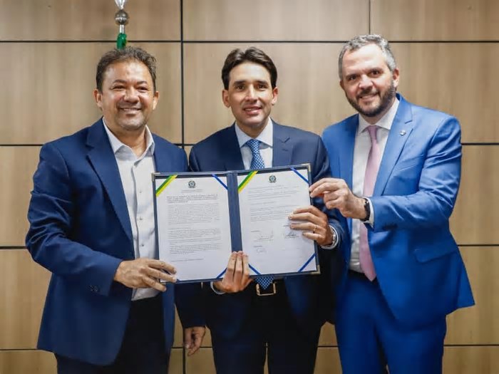 Silvio Costa Filho anuncia R$ 1,5 milhão para modernização do aeroporto de Araripina