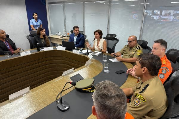 Governo realiza reunião com prefeituras para discutir segurança no São João
