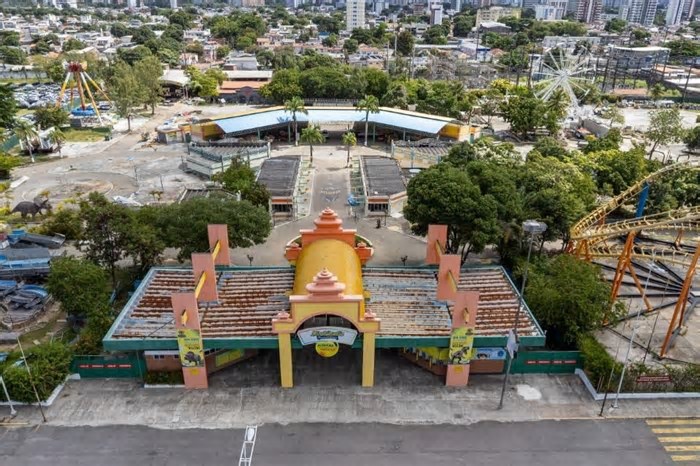 Mirabilandia inicia desmonte de brinquedos, que deve ser concluído até final de maio