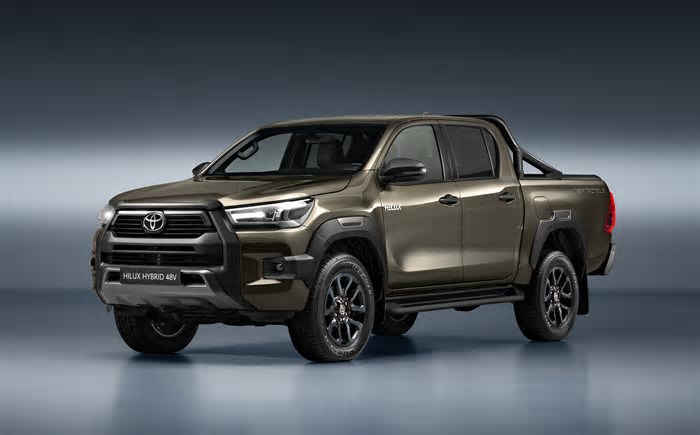 Toyota Hilux híbrida é flagrada na Argentina; quando chega ao Brasil?