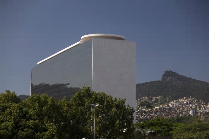 Firjan vai abrir centro de formação em IA e TI no Rio — e reduzir vazio do Eco Sapucaí