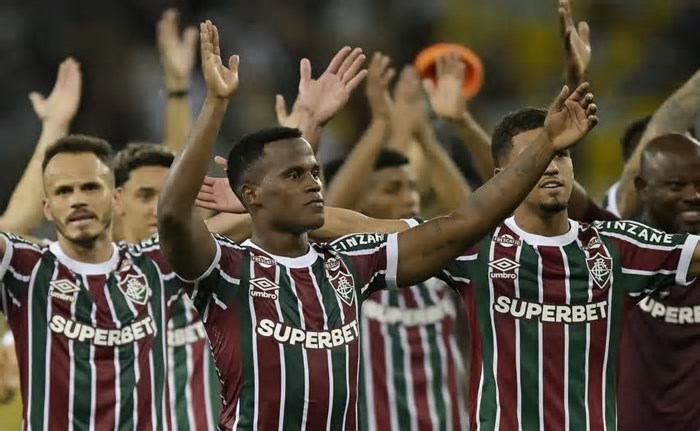 Virada no clássico leva o Tricolor carioca ao G-6 do Brasileirão Betano