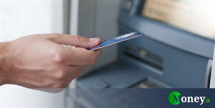 Le carte bancomat scompariranno gradualmente: come preleveremo i soldi?