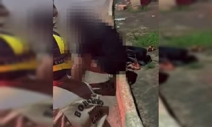 Mulher esfaqueia a namorada após descobrir traição com garoto de programa