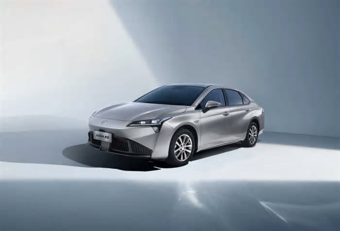 Chines GAC lança primeiros modelos elétricos no Brasil e estuda construção de fábrica