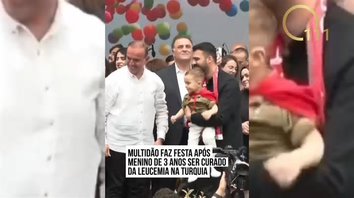 Menino de 3 anos vence leucemia e comunidade faz festa com balões em Istambul