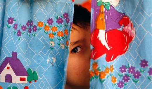 Inteligência artificial transforma o apoio a estudantes com autismo, mas especialistas alertam para os limites da tecnologia