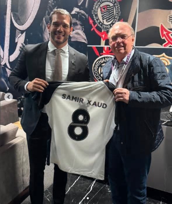 Presidente interino do Corinthians se encontra com mandatário da CBF e autoridades do governo