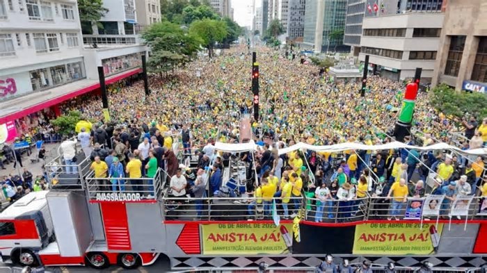 Ato por anistia em Brasília não chegará até o Congresso