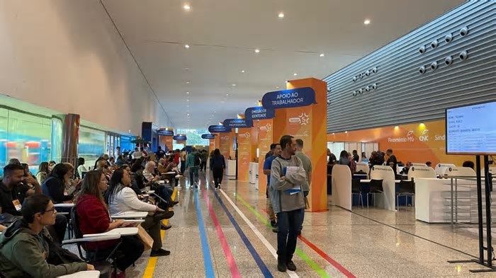‘A pessoa pode sair daqui contratada’: Semana S oferece 10 mil vagas de emprego e programação gratuita em BH