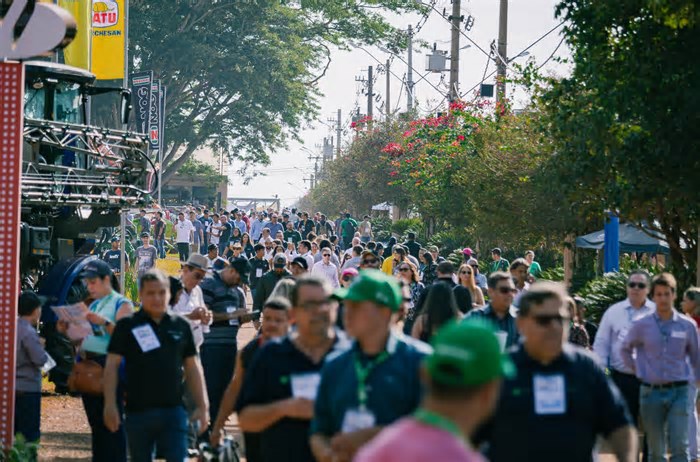Agrishow 2025: feriado lota maior feira de tecnologia agrícola do país; FOTOS
