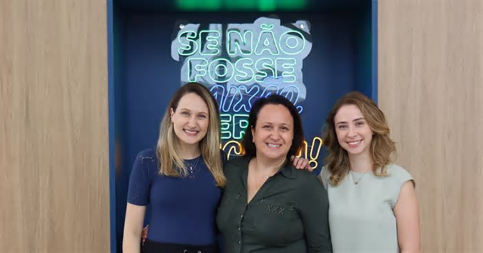 Empresário morre em cirurgia capilar, mãe e filhas vencem luto e aprendem a tocar negócio milionário