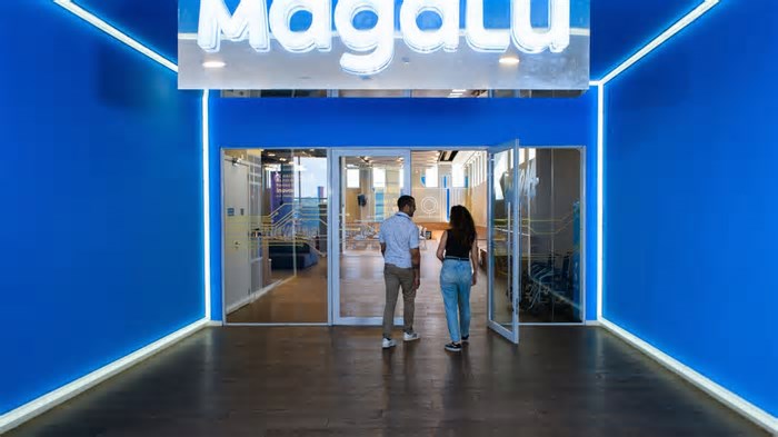 Magalu abre vagas para megaloja que será aberta em São Paulo