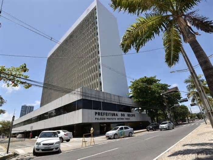 Prefeitura do Recife amplia número de atividades econômicas dispensadas de licenças de funcionamento