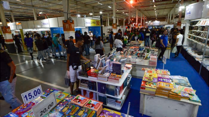 Bienal Mineira do Livro em BH espera receber 300 mil pessoas esta semana; veja programação
