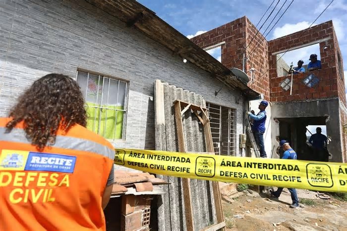 Cidades pernambucanas podem ter chuvas moderadas e fortes nesta terça-feira (20); entenda