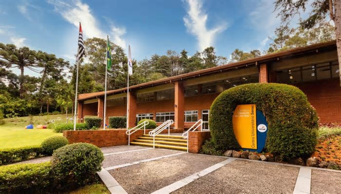 Senac debate inovação no comércio e serviços em Campos do Jordão