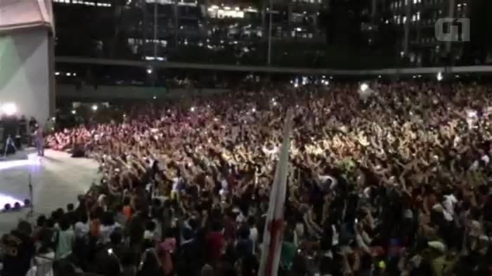 Cerveja e feijoada no bar, aplausos em anfiteatro lotado na Uerj: relembre momentos de Mujica no Rio