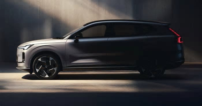 Volvo lança novo XC70 PHEV com sistema híbrido que roda 200 km em modo elétrico