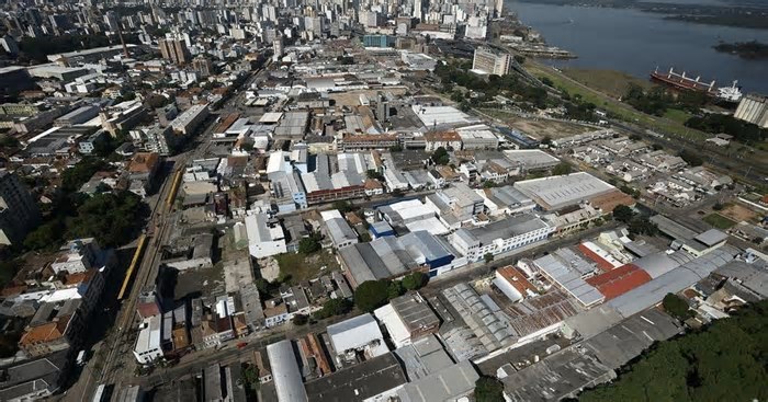 Com financiamento de R$ 1 bilhão, Centro e 4º Distrito terão obras de drenagem e reforma de calçadas; veja primeiras ações