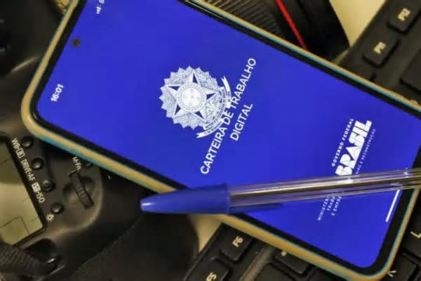 Recife gerou quase 70% dos empregos de Pernambuco em abril
