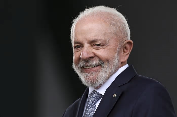Muita gente vai ficar sem pagar energia nesse país, diz Lula sobre tarifa social