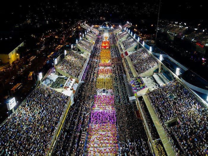 MPRJ entra com ação para que Liesa adote transparência na venda de frisas para o Carnaval 2026