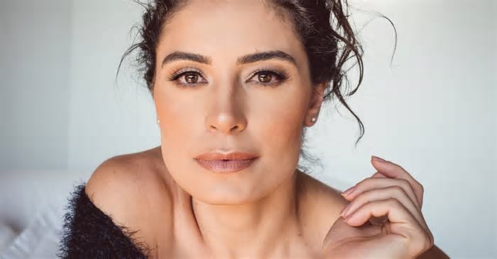 Câmara do Rio recebe atriz em audiência pública sobre fibromialgia