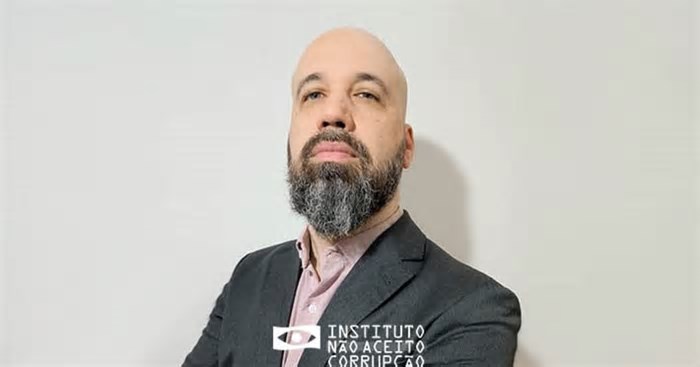 Entre bits e corrupção: a inteligência artificial no combate à decisão solipsista do político