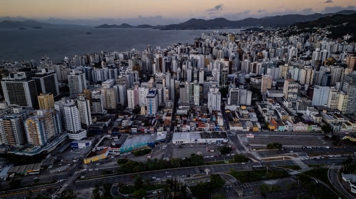 A Florianópolis que queremos; e mais: e as articulações de olho em 2028 na cidade de São José