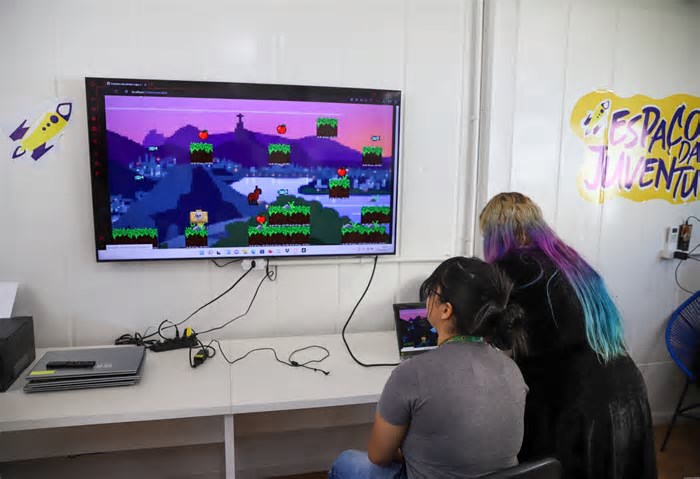 Secretaria da Juventude abre 3.500 vagas para cursos de Inteligência Artificial e Desenvolvimento de Jogos
