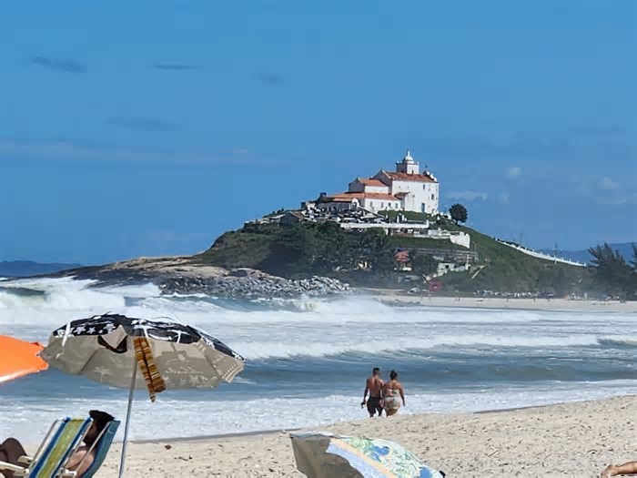 Saquarema se aquece para a etapa do Mundial de Surfe e convida turistas a descobrir suas belezas