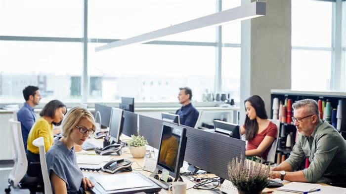 Brasileiros Trocariam de Emprego para Fugir de Trabalho Presencial