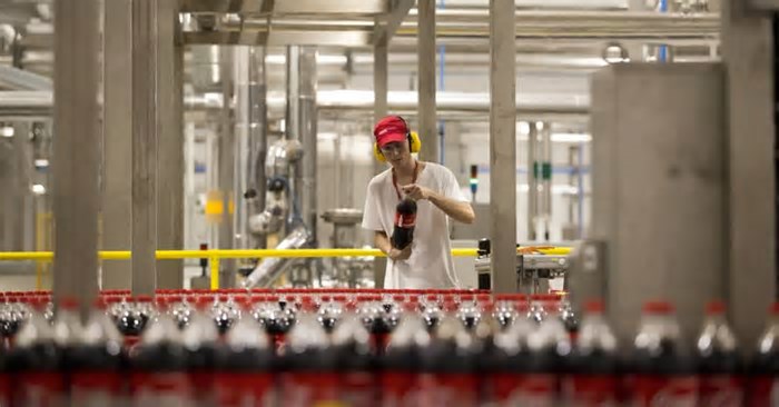 Coca-Cola busca terreno em São Paulo para investimento de R$ 1 bilhão