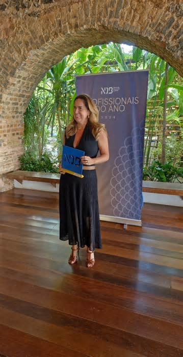 Núcleo de Decoração da Bahia homenageia influentes profissionais de 2024 em um evento especial
